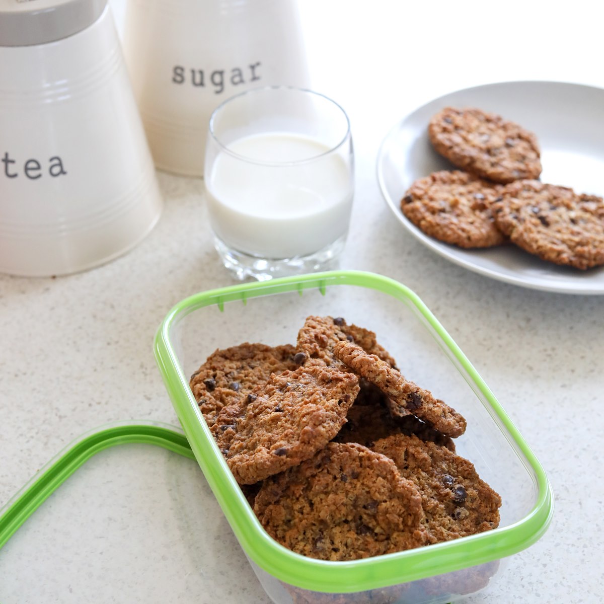 Basics Food Container, Oblong, Green, 1.5L